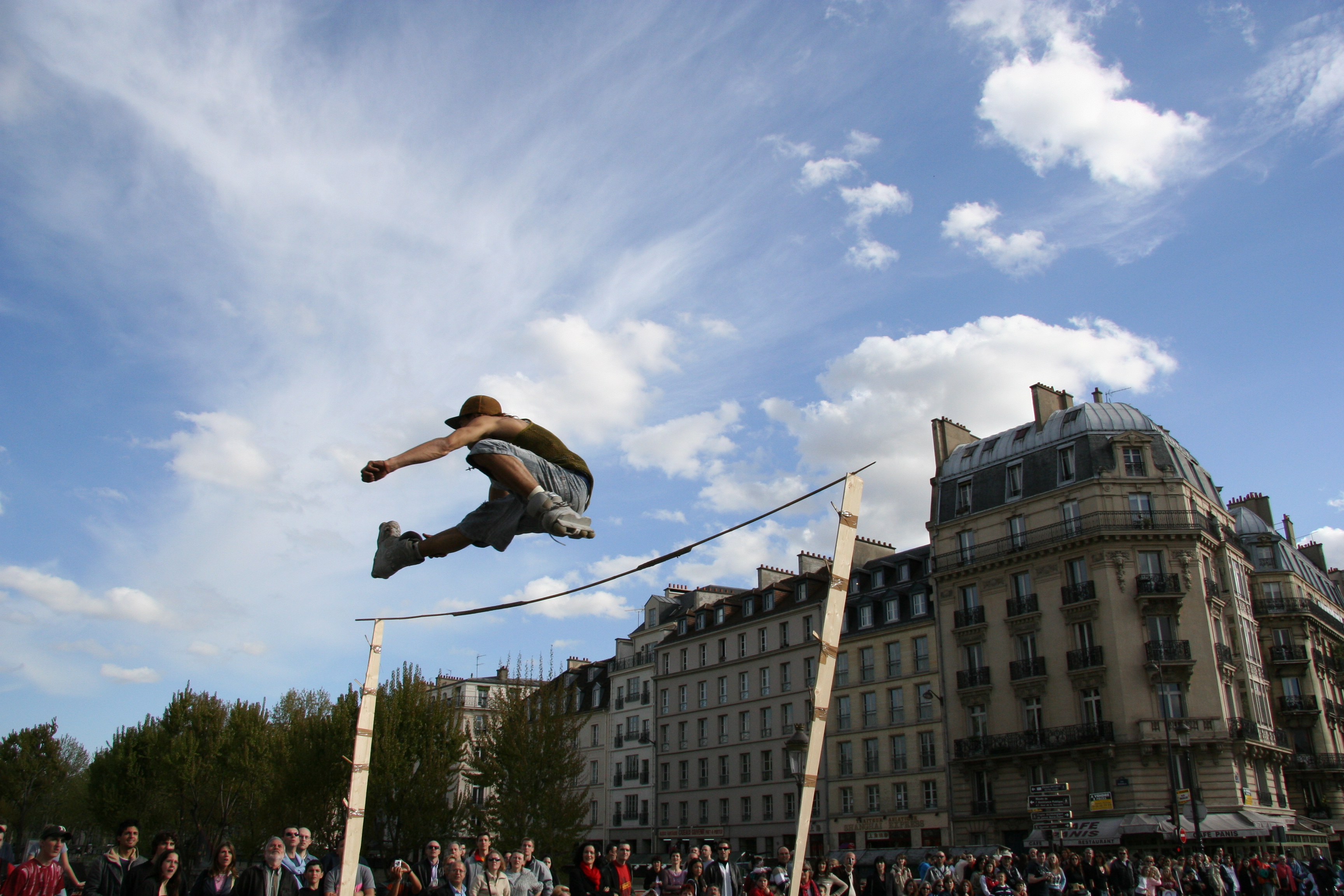 Roller près de Notre-Dame